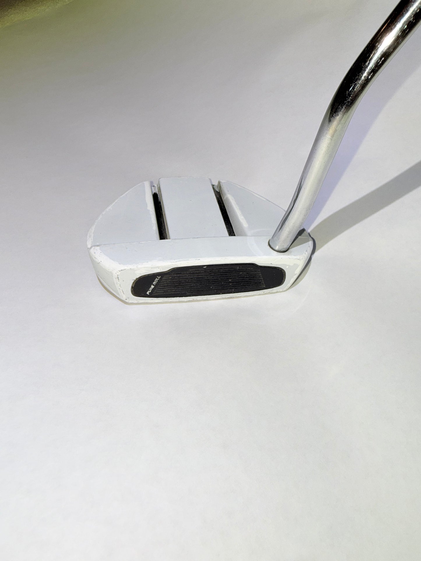 Taylormade Ghost Manta Putter